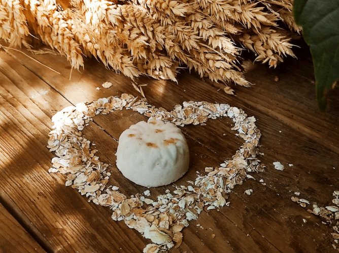 Mýdlárna Erdé - šumivá bombička Oves a mléko - Varianta: Velká 70 g
