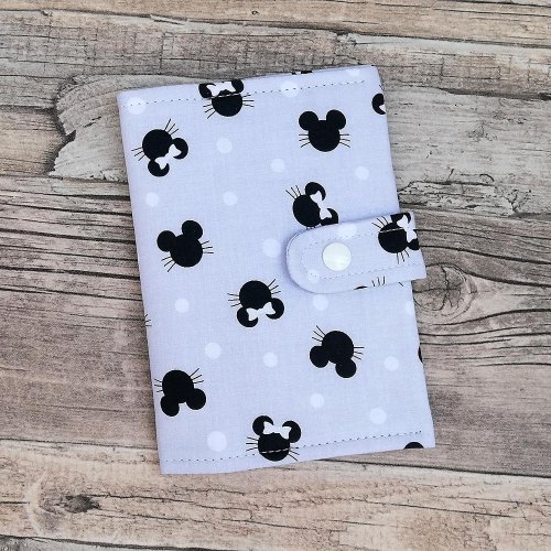 Obal na očkovací průkaz - Minnie na šedé